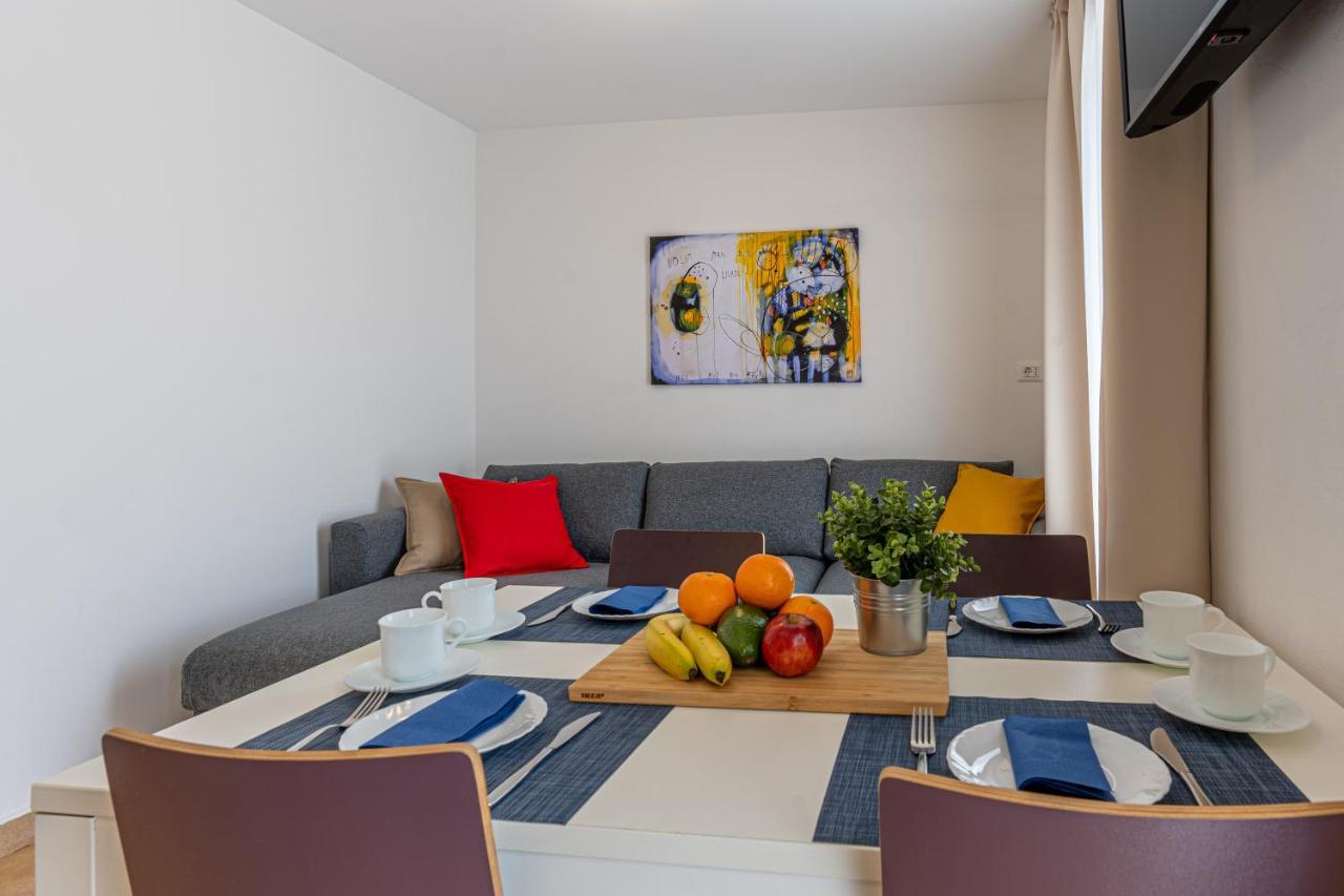 Apartments Dolac ネレジネ エクステリア 写真